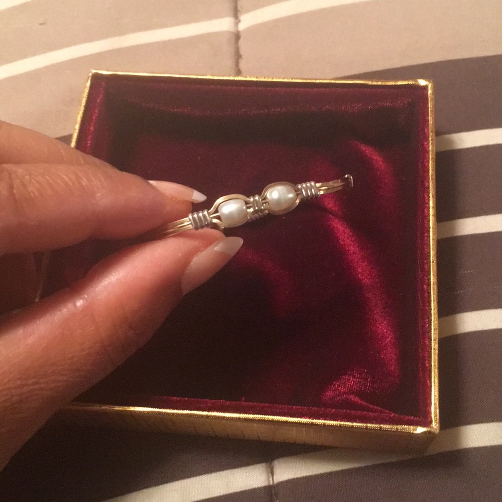 Ronaldo “Faith” Bracelet Gold tone small sz. 6